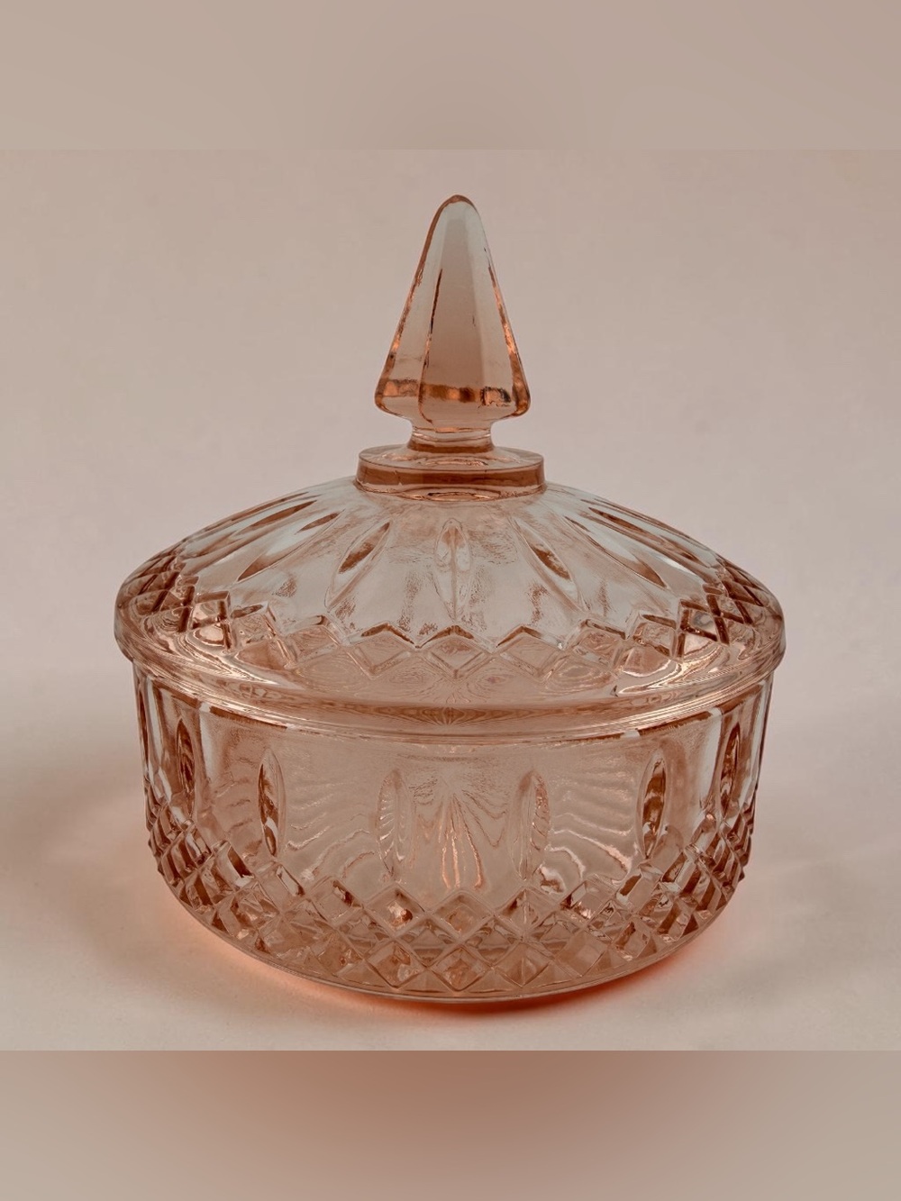 Vintage Indiana Glass Pink Depression Glass Covered Candy Dish Windsor Diamond